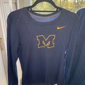 Nike Mens University of Michigan Long Sleeve